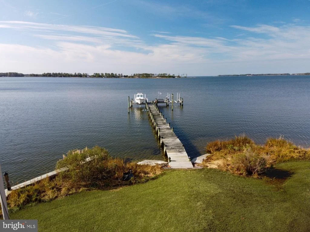 Photo of 1308 TOWN POINT ROAD