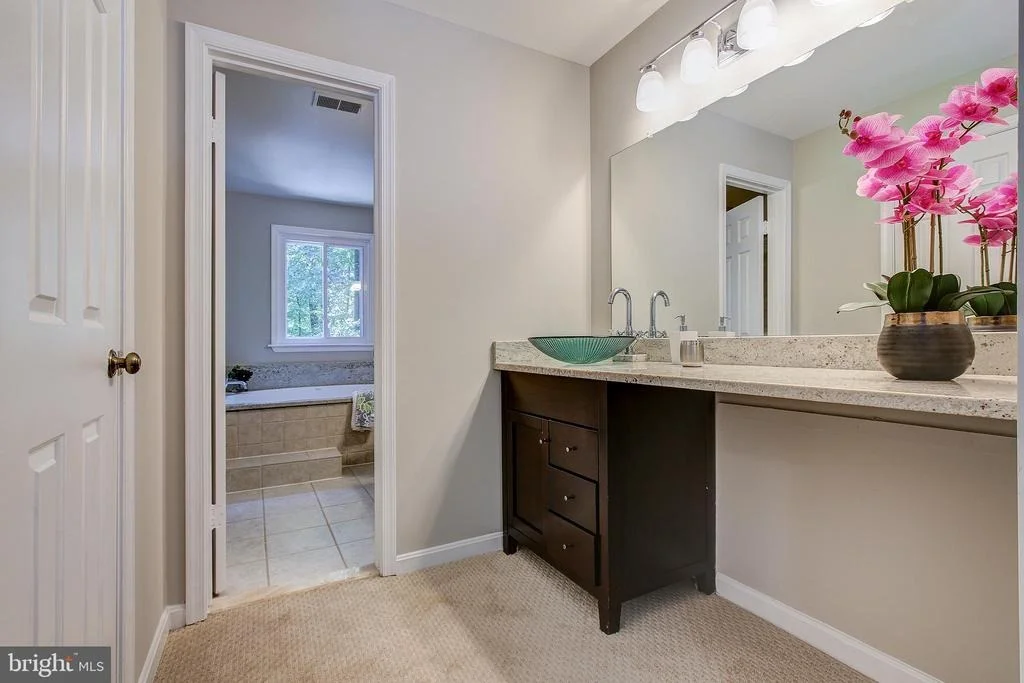 Photo of 7109 LONG VIEW ROAD