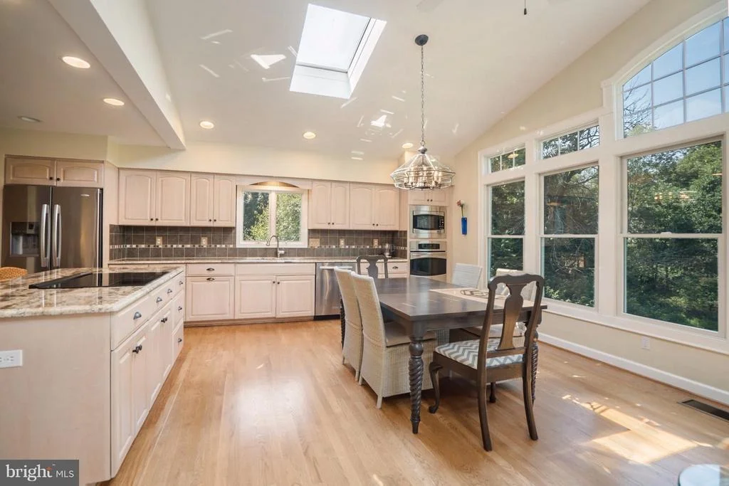 Photo of 4313 SIR WALTER ROAD