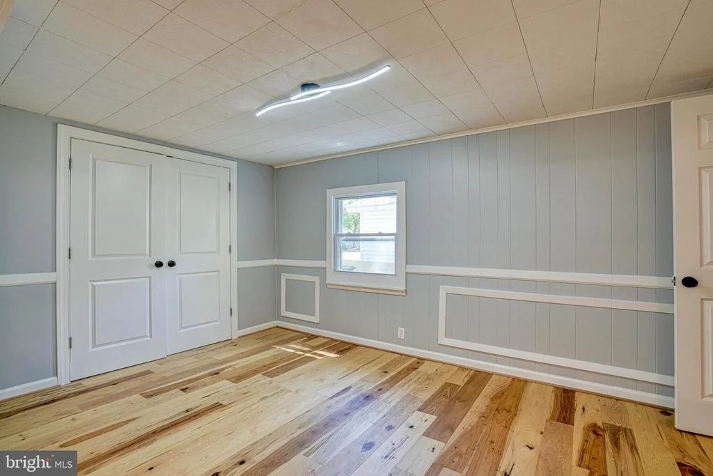 Photo of 10 BAY VIEW AVENUE