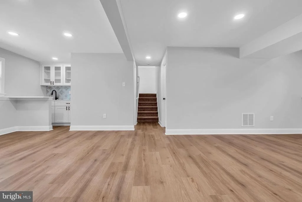 Photo of 143 OAK PINES BOULEVARD