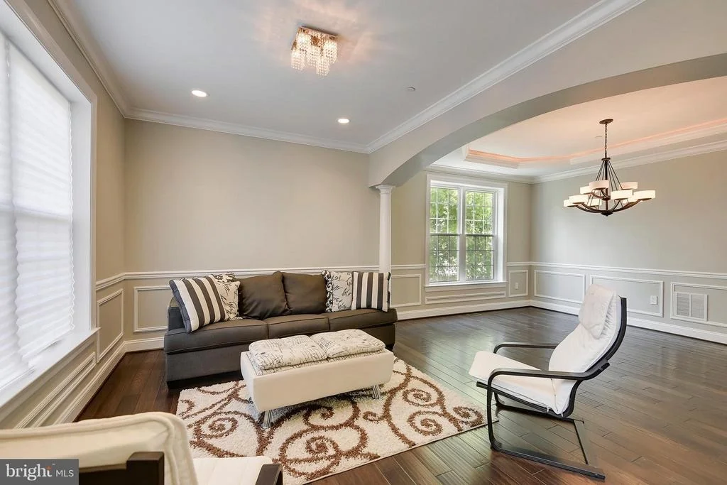 Photo of 6004 MUNCASTER MILL ROAD