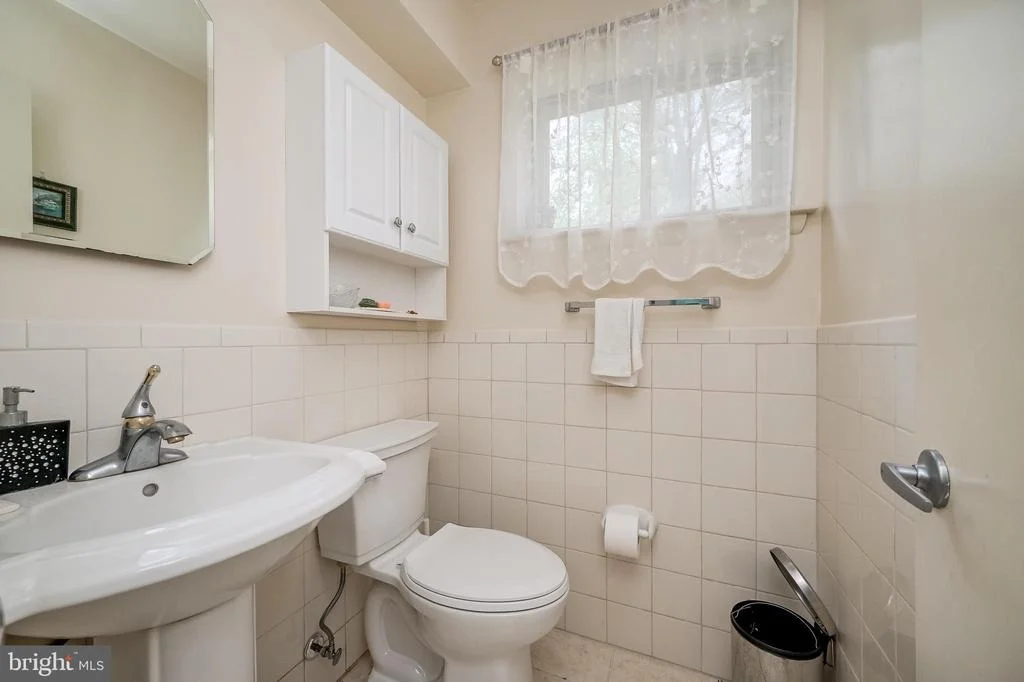 Photo of 702 BUCCANEER COURT