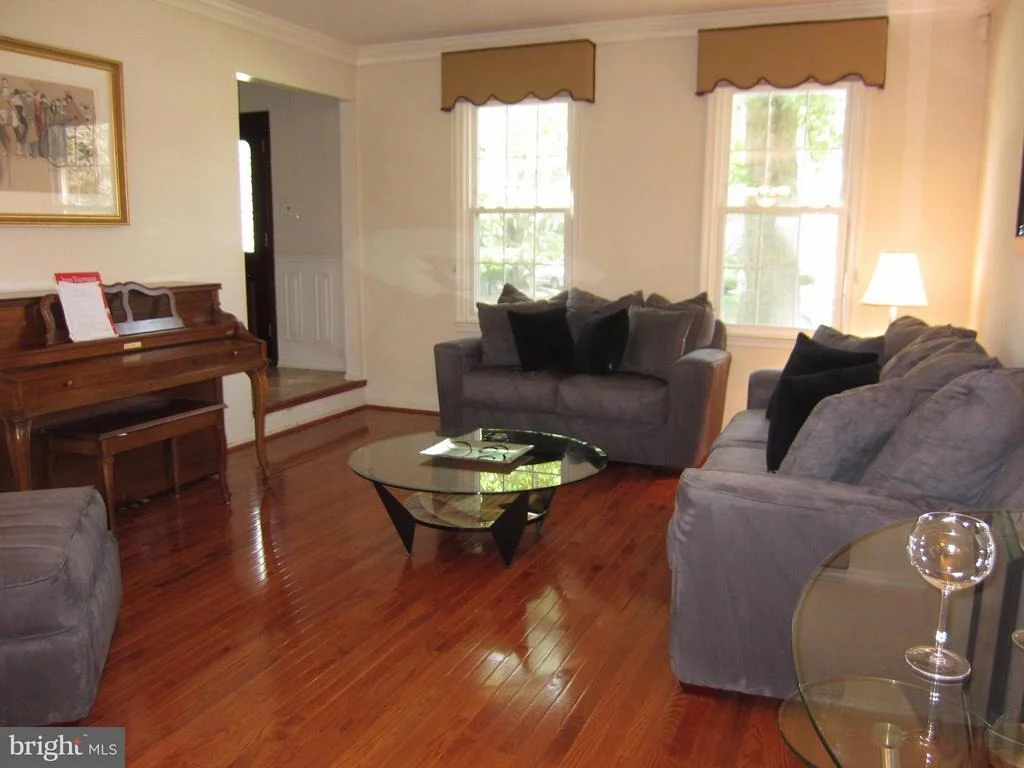 Photo of 15005 WELLWOOD ROAD