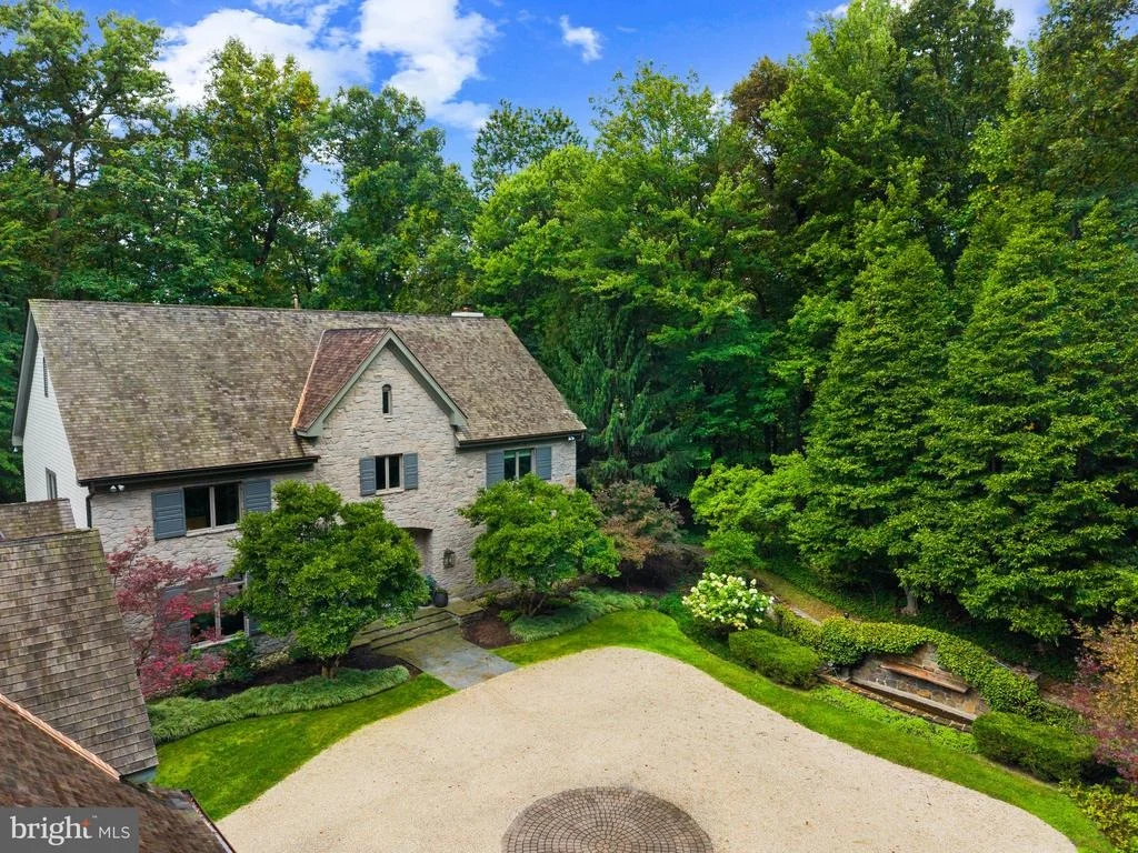 Photo of 3137 BLENDON ROAD