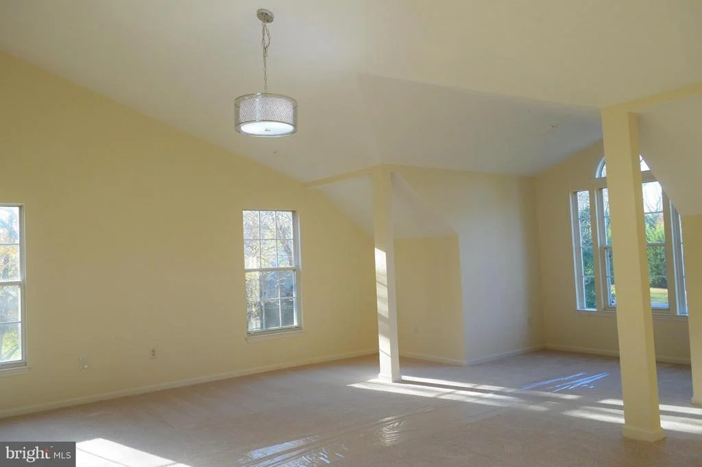 Photo of 6404 STREAM VALLEY WAY