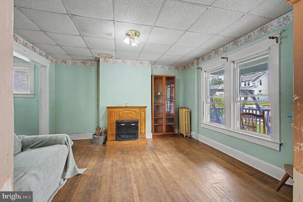 Photo of 93 LOCUST AVENUE