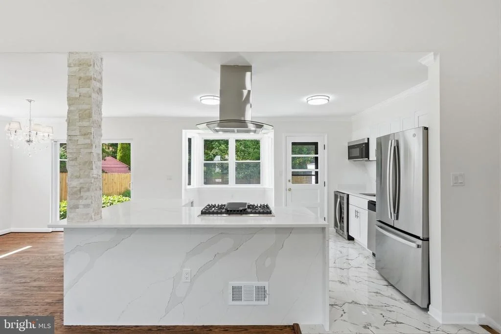 Photo of 9831 SINGLETON DRIVE