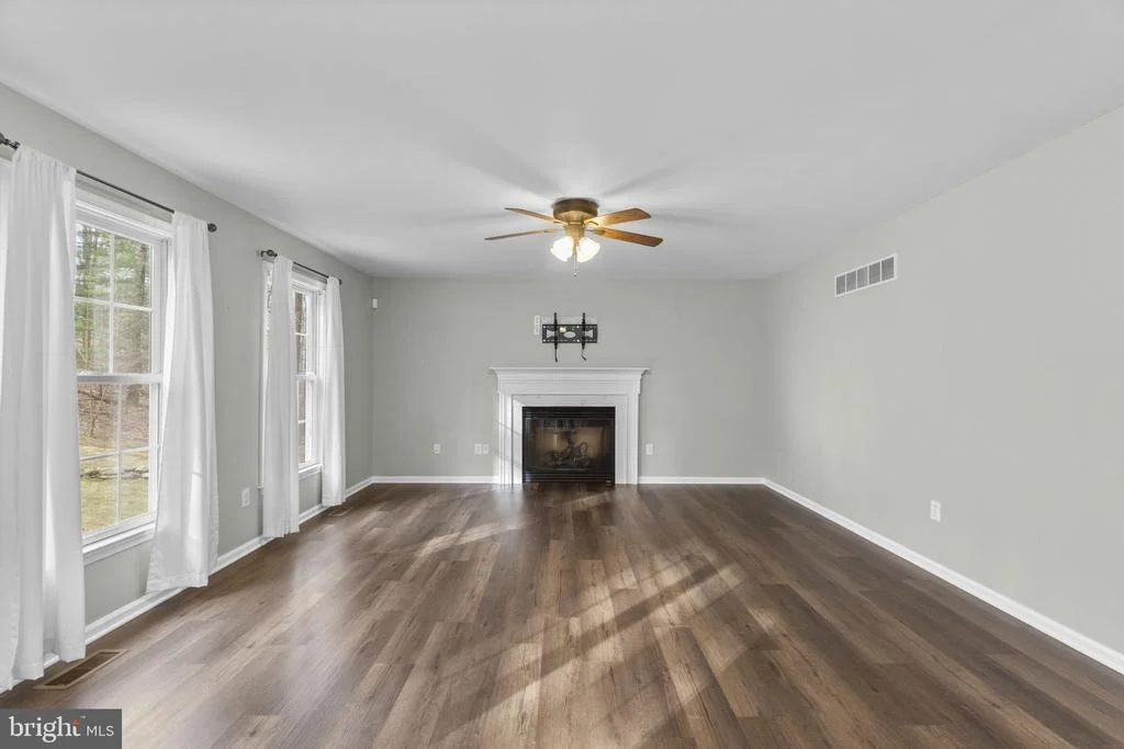 Photo of 1877 GARRETT ROAD