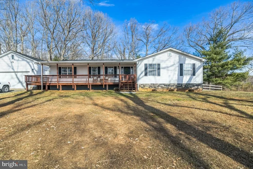 Photo of 17075 REVA ROAD
