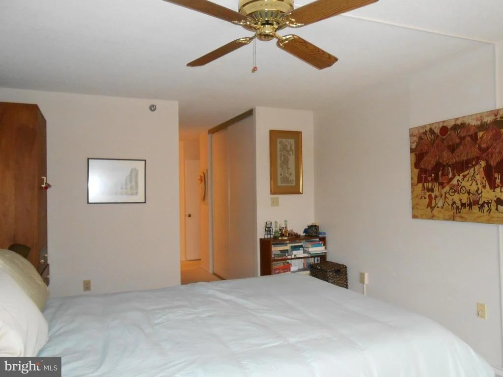 Photo of Unit 409 at 15115 INTERLACHEN DRIVE
