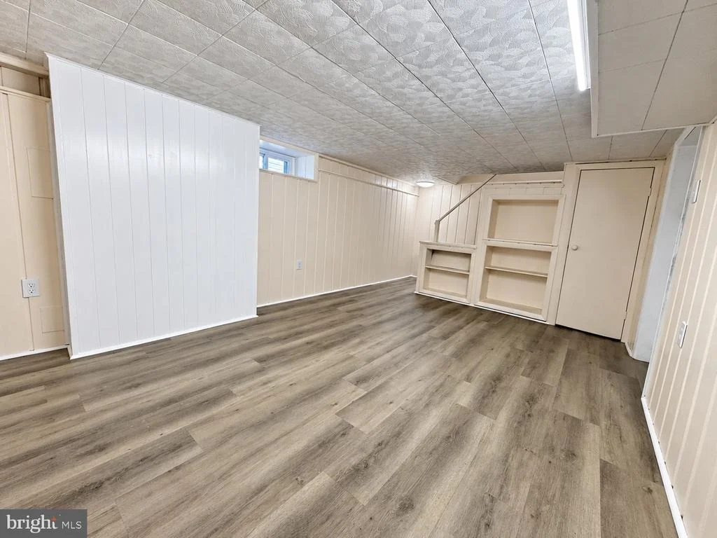 Photo of 8921 YELLOW SPRINGS ROAD