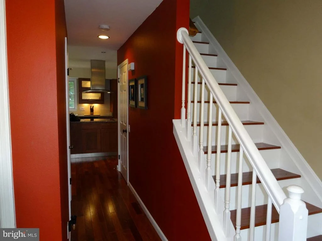 Photo of 1030 CHINABERRY DRIVE