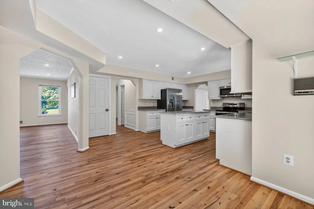 Photo of 15001 NOTLEY ROAD