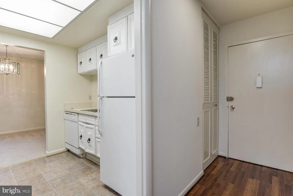 Photo of Unit 82F at 3632 GLENEAGLES DRIVE