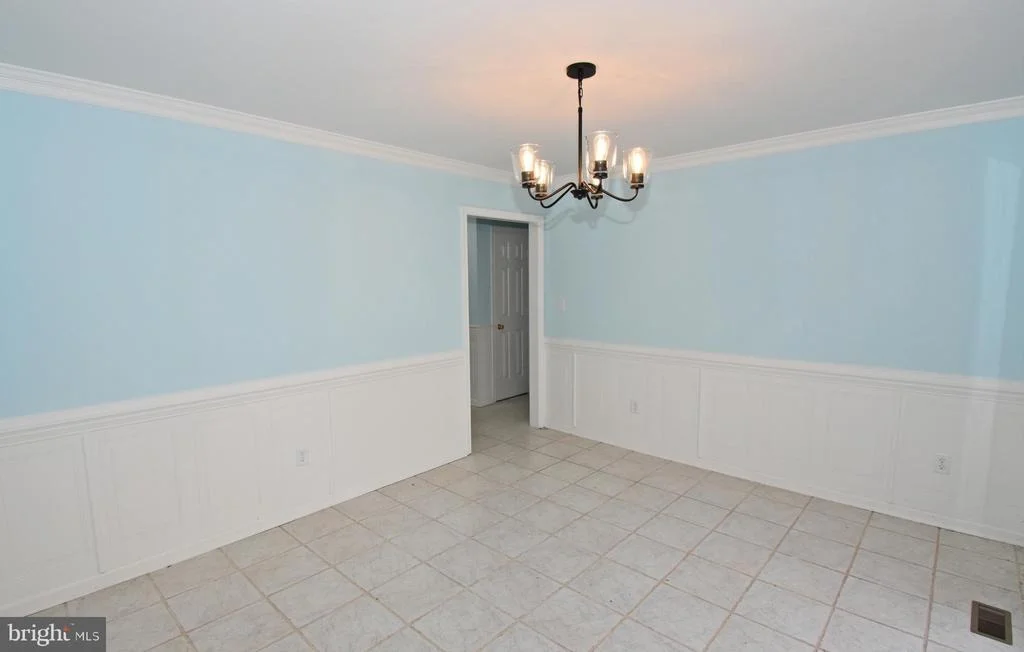 Photo of 4011 GROSSE POINT DRIVE