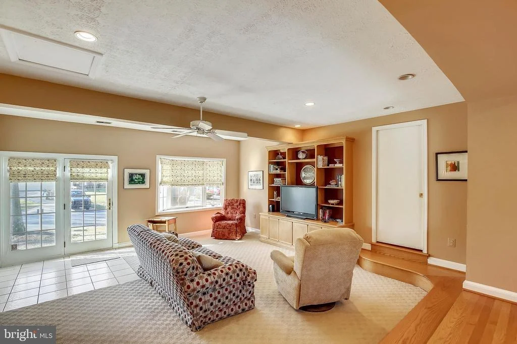 Photo of 19404 FRAMINGHAM DRIVE