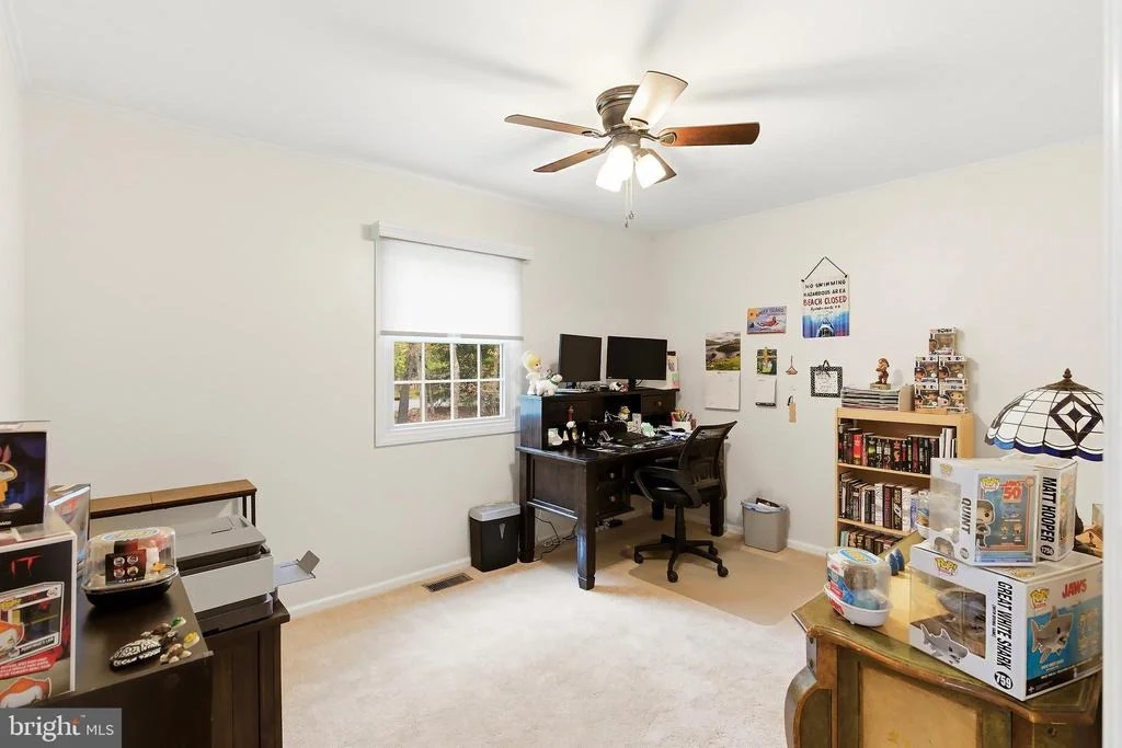 Photo of 33 RED OAK DRIVE