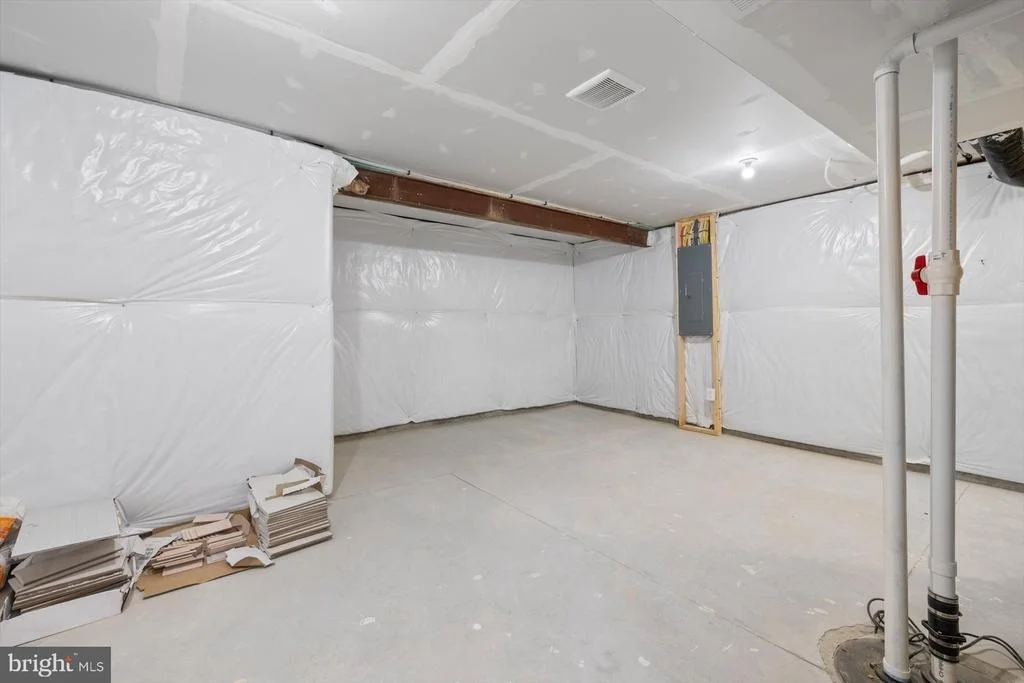 Photo of 9191 PEACH TREE DRIVE