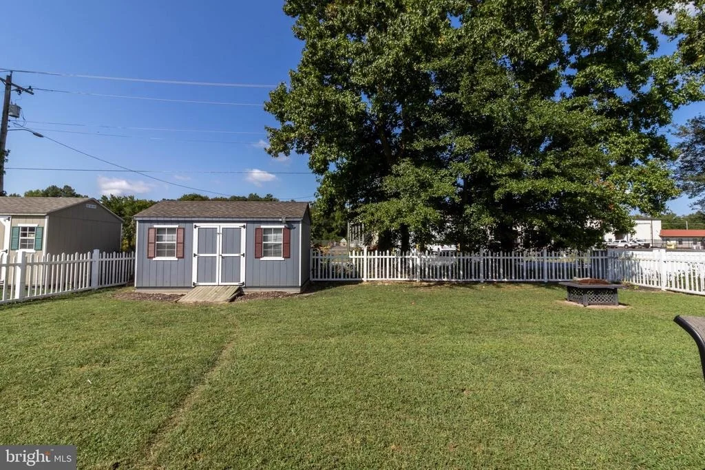 Photo of 142 POND VIEW LANE