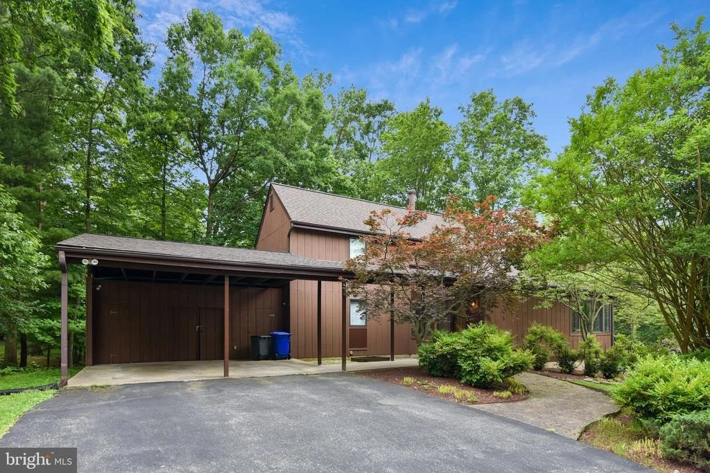 Photo of 1701 KIVA ROAD