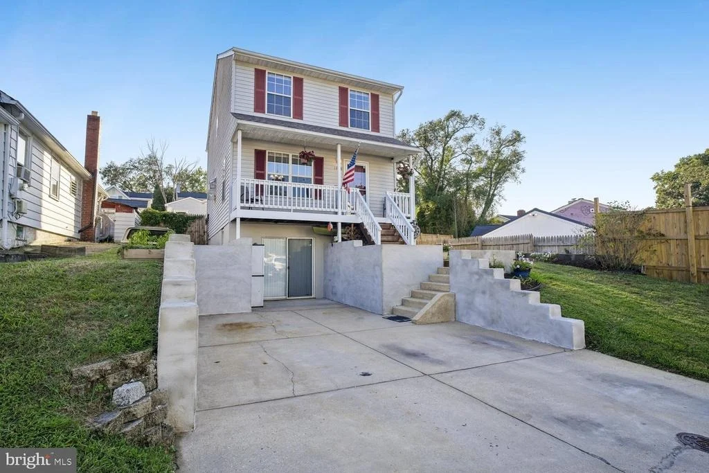 Photo of 1638 MIDLAND ROAD