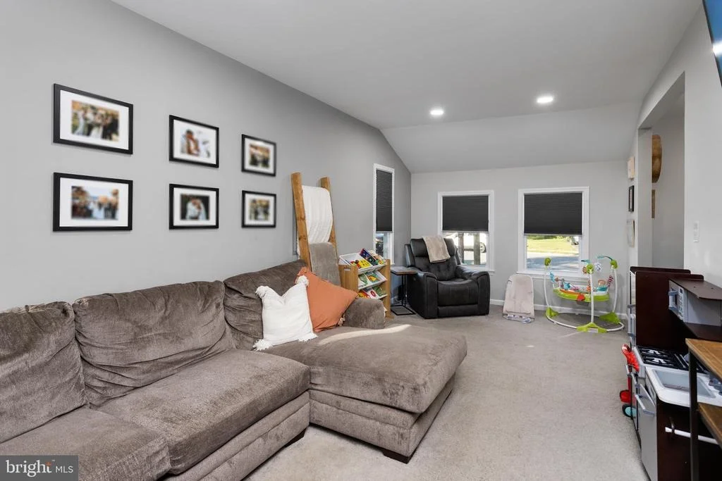 Photo of 4 LAKEVIEW DRIVE