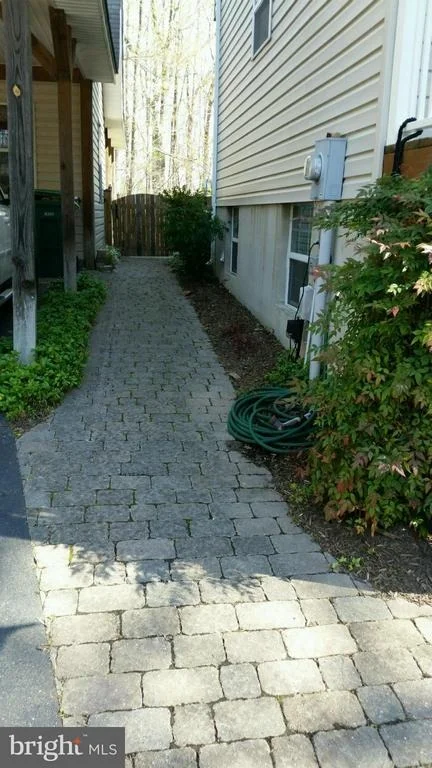 Photo of 550 BAY VIEW