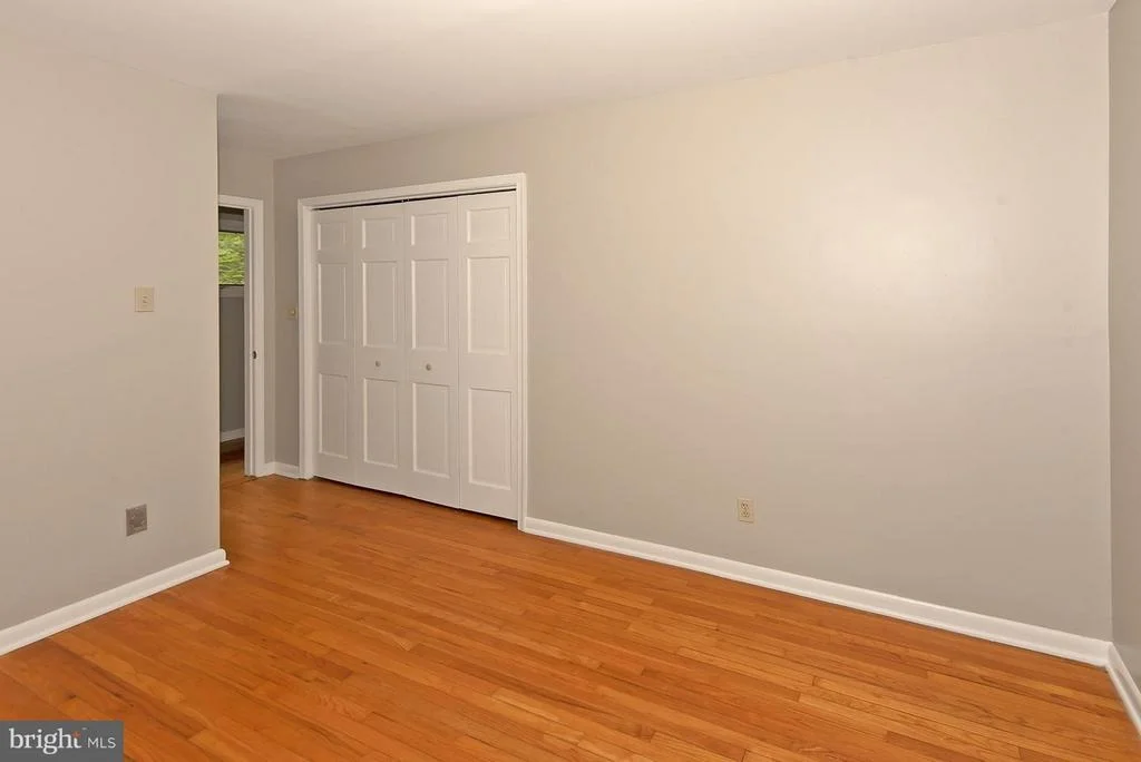 Photo of 7101 WOLF DEN ROAD