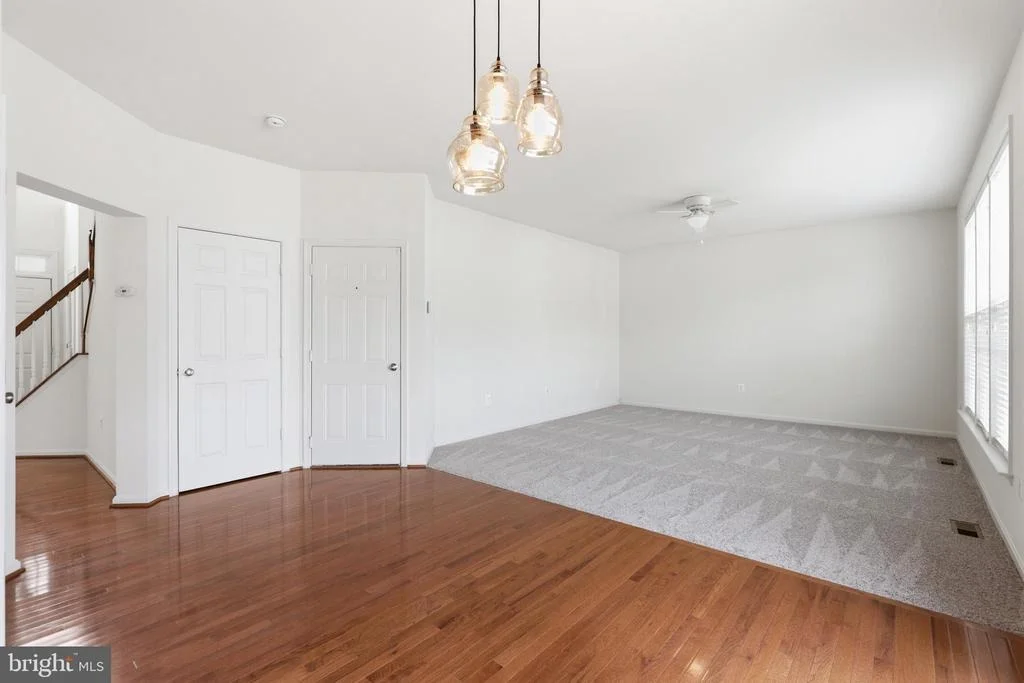 Photo of 17515 MINA LANE