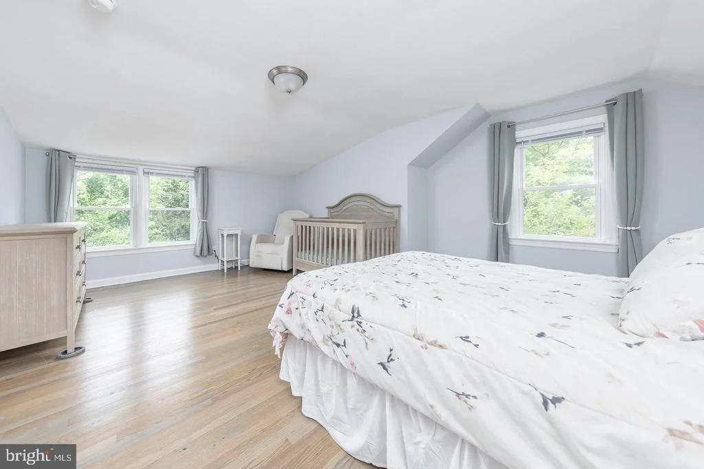Photo of 415 LAKE AVENUE