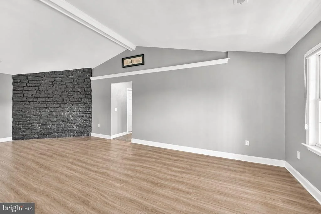 Photo of 11597 YEATS DRIVE