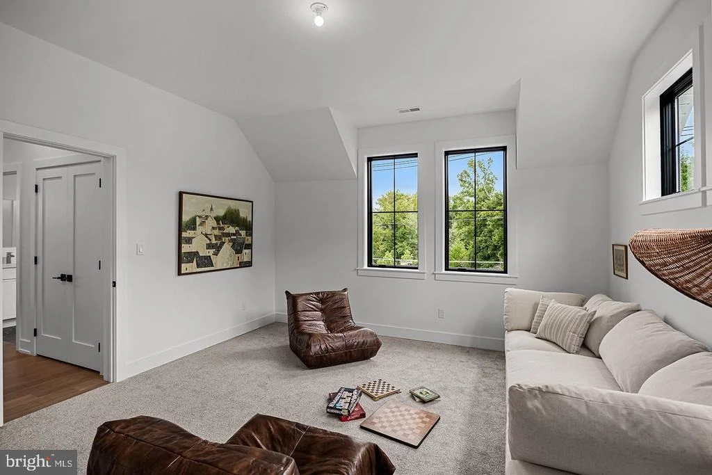 Photo of 6 CHAPEL AVENUE