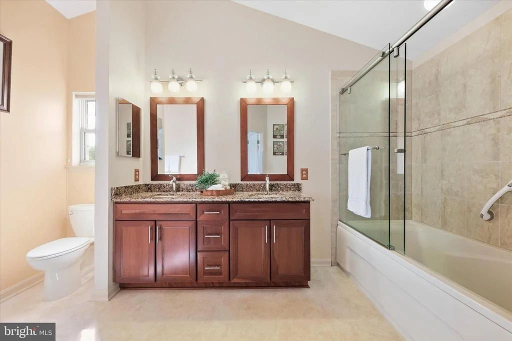 Photo of 5005 SAINT SIMON COURT