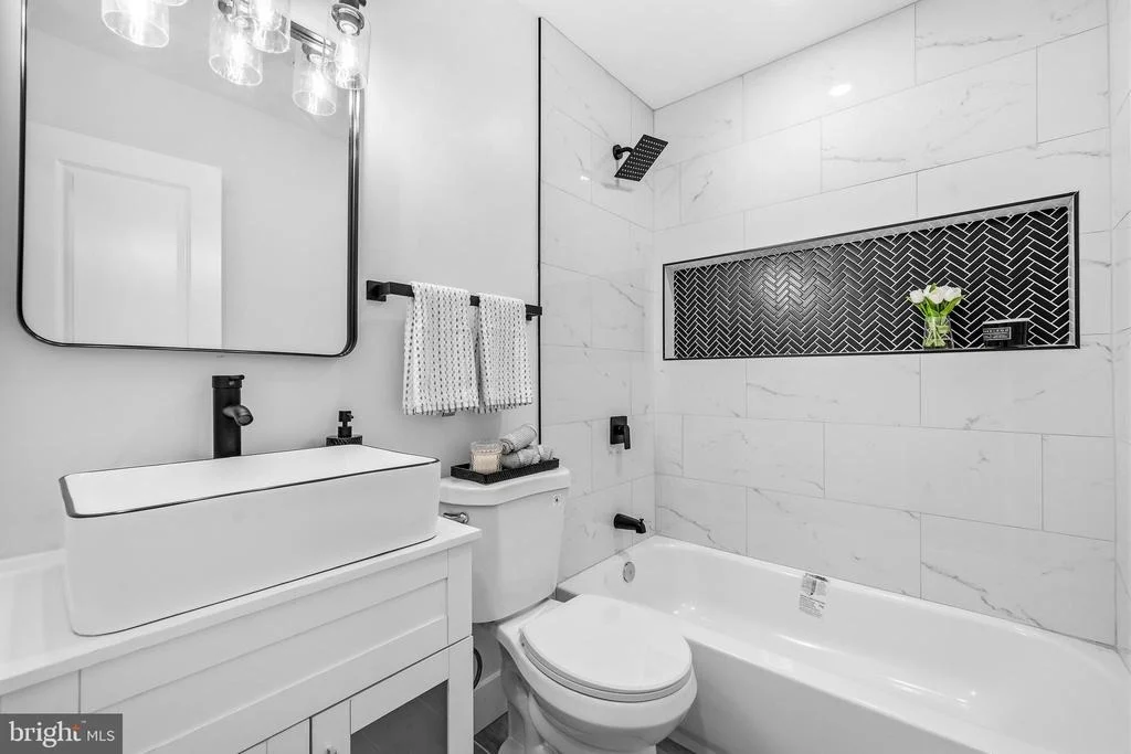 Photo of 4501 APPLE TREE DRIVE