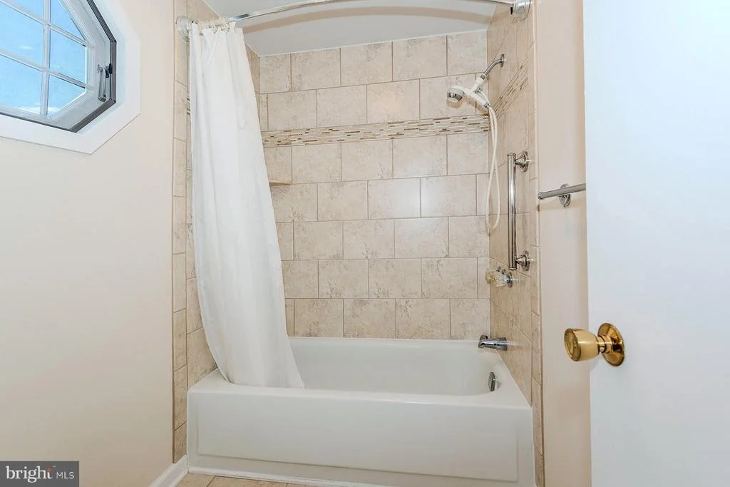 Photo of 1783 CROFTON PARKWAY