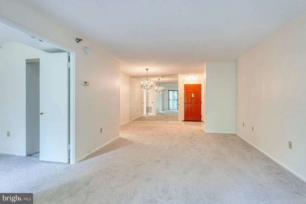 Photo of Unit 3920 at 15115 INTERLACHEN DRIVE