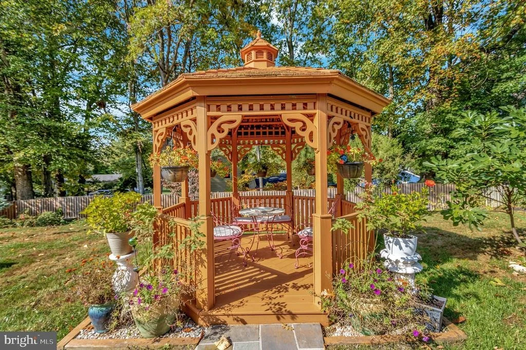 Photo of 14040 BREEZE HILL LANE