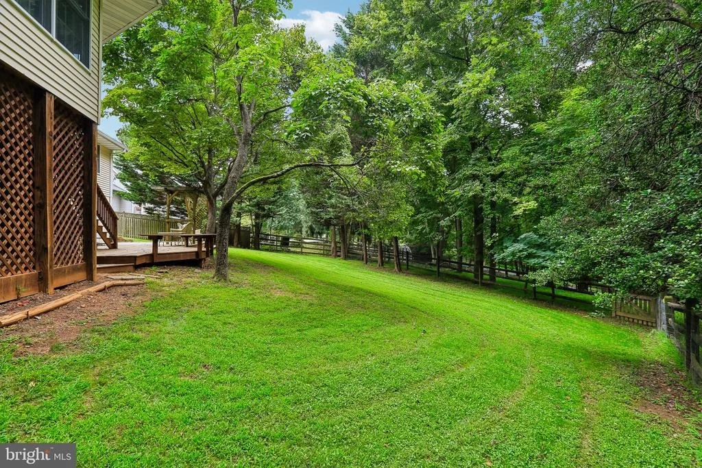 Photo of 24833 SHOWBARN CIRCLE