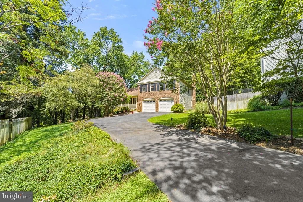 Photo of 1626 LINWAY PARK DRIVE