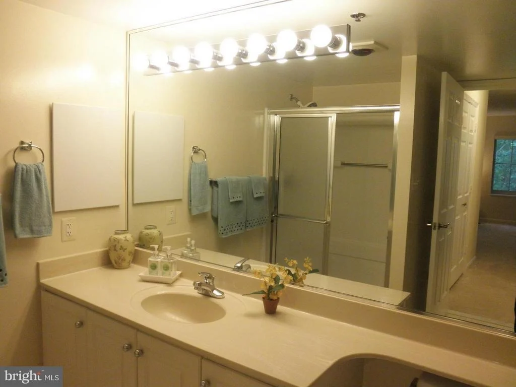 Photo of Unit 305 at 14809 PENNFIELD CIRCLE