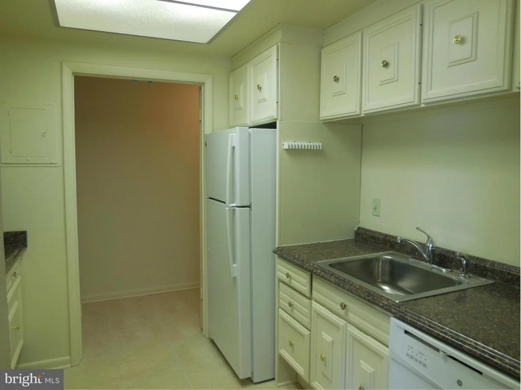 Photo of Unit 73A at 3600 GLENEAGLES DRIVE