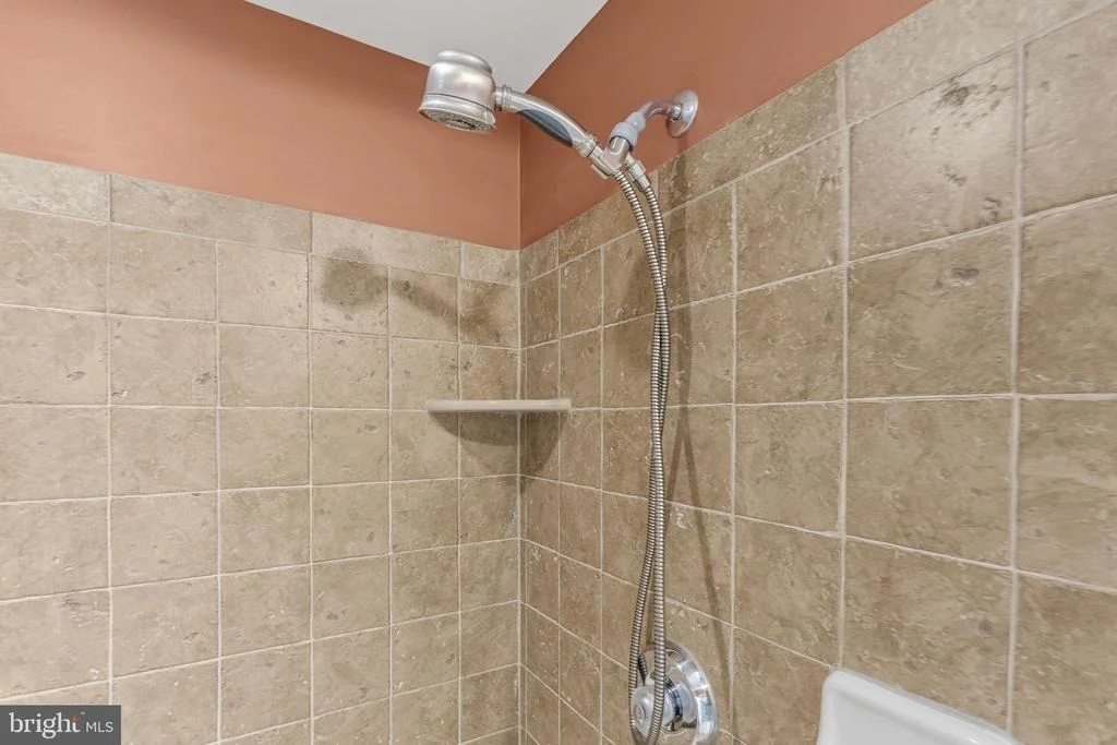 Photo of 5777 WATERLOO BRIDGE CIRCLE