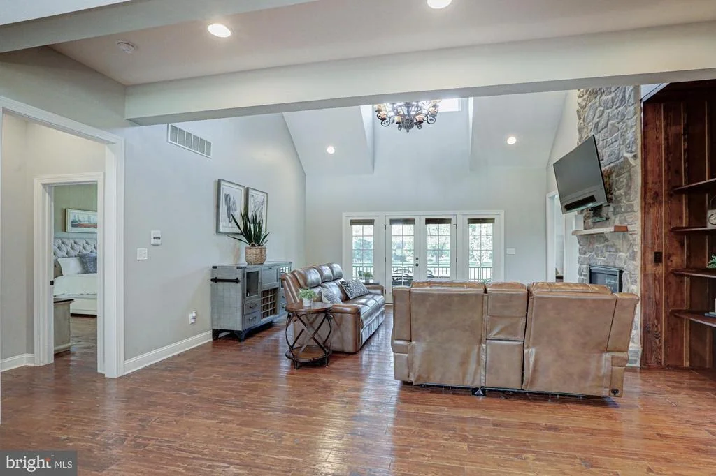 Photo of 1233 BUNKER HILL ROAD