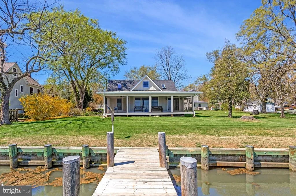 Photo of 1268 HAYES ROAD