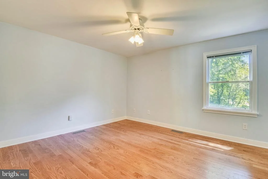 Photo of 115 GROH LANE
