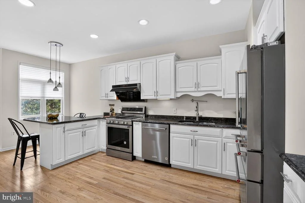 Photo of 2028 BEACON PLACE