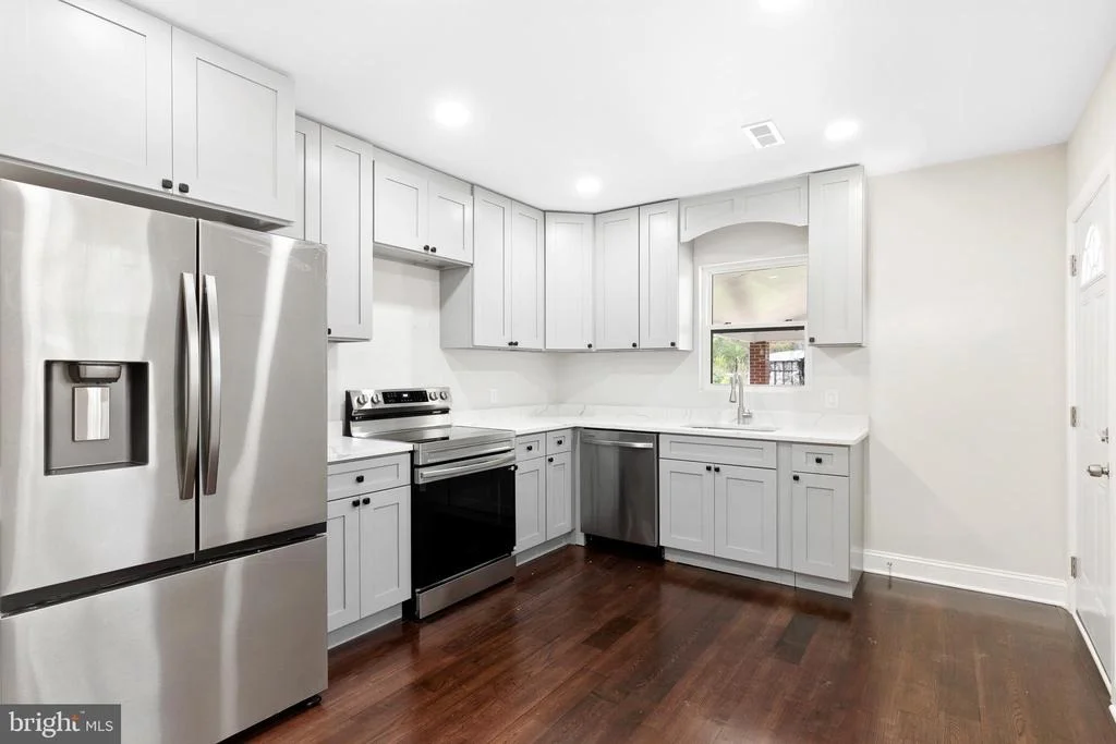 Photo of 5311 BROWNS PLACE