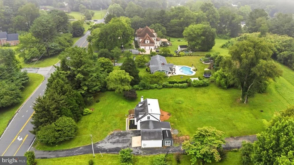 Photo of 4630 MUNCASTER MILL ROAD