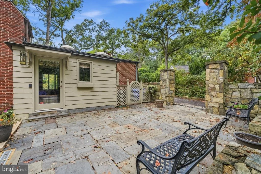 Photo of 10601 SWEETBRIAR PARKWAY